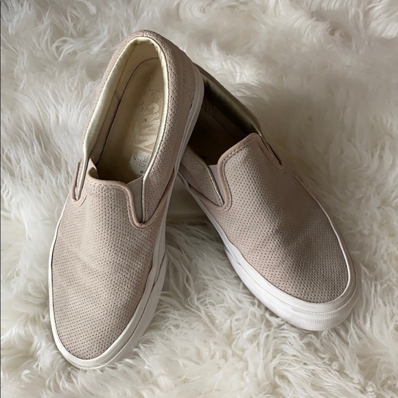 beige suede vans